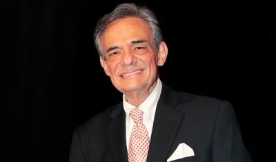 El cantante mexicano José José.