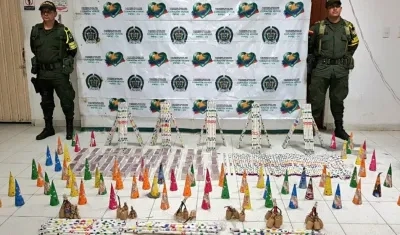 La Policía ejerce control en todo el territorio para frenar la venta de pólvora.