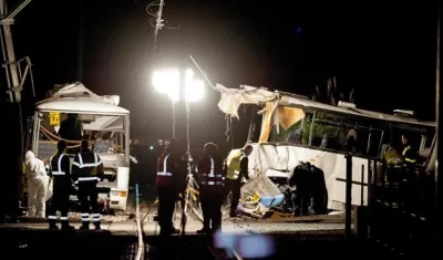 Cinco niños murieron y veinte resultaron heridos. 