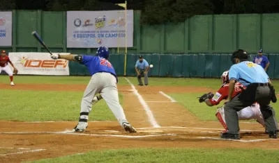 Caimanes impusieron su poder ofensivo ante Tigres. 