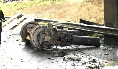 El servicio ferroviario Amtrak informó que en el tren accidentado inauguraba la ruta entre Seattle y Portland.