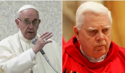 Papa Francisco y el cardenal Bernard Law.