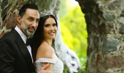 La actriz Marlene Favela y su esposo George Seely.