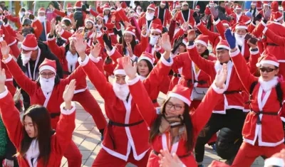 La festividad la ven algunas autoridades como una indeseable contaminación occidental.