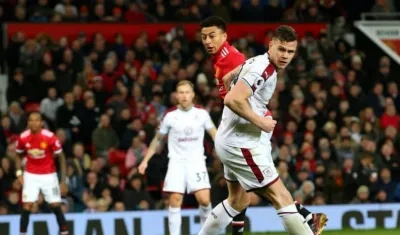 El United no pasó del empate ante Burnley. 
