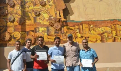 Ganadores en la categoría mural.