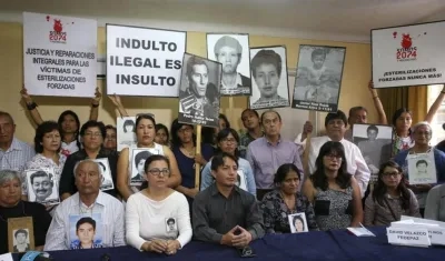 Familiares de las víctimas del expresidente Alberto Fujimori.