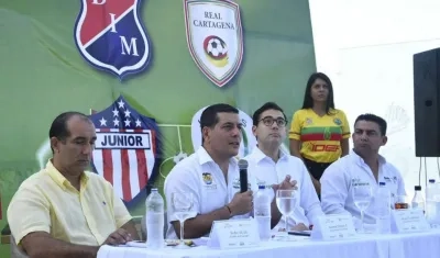 Pedro Alí, alcalde de Magangué; Dumek Turbay, Gobernador del Bolívar; Sergio Londoño, Alcalde (e) de Cartagena y Amín Díaz director del Ider.