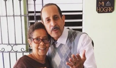 Jossie Esteban con su madre Virgen Merejo.