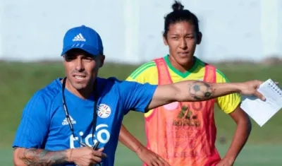 Vladimir Marín en su primera práctica con Paraguay. 