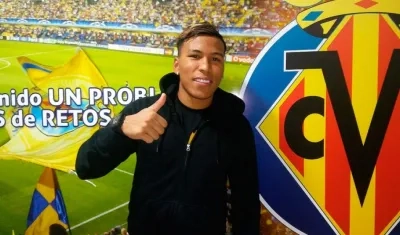 Roger Martínez, delantero colombiano. 