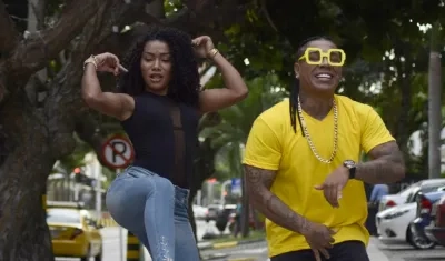 Rey Three Latino, cantante de música urbana.