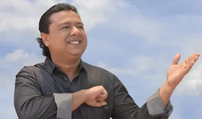 El cantante Rafael Santos.