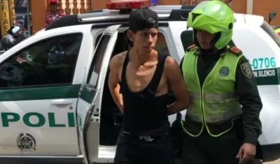 El capturado fue conducido a la URI de la Fiscalía.