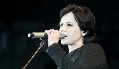 Dolores O'Riordan cantante de The Cranberries.
