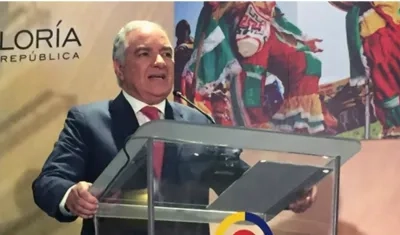 Edgardo Maya Villazón, contralor general de la República.