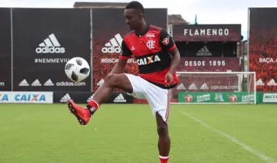 Marlos Moreno en su presentación como jugador de Flamengo. 