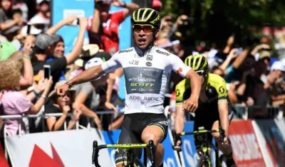Caleb Ewan ganó la segunda etapa. 
