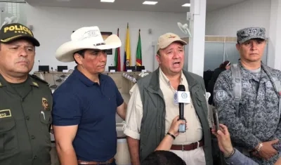 Ministro anunció más operativos en la zona para dar con captura de alias 'Coco'.