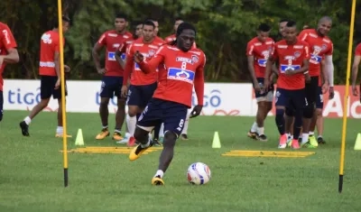 Yimmi Chará durante un entrenamiento de Junior. 