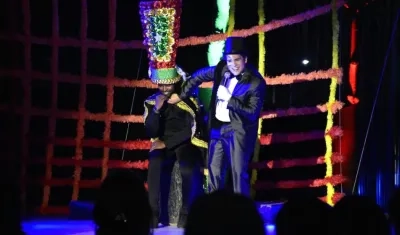 Aplaudida apertura del Carnaval de las Artes.