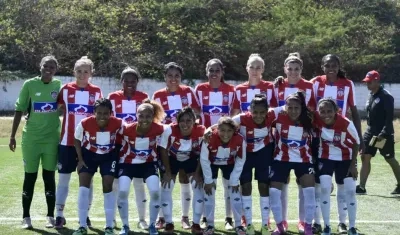 Las Tiburonas formaron así en el partido de este sábado. 