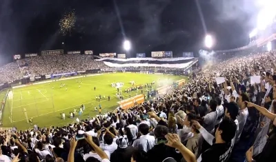 Hinchas de Olimpia de Paraguay. 