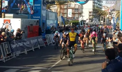 Danny Van Poppel (Lotto Jumbo) ganó la primera etapa de la Vuelta de la Comunidad Valenciana.