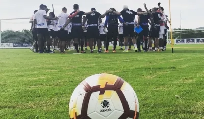Jugadores de Junior preparando el partido de Copa Sudamericana. 