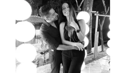 El cantante Jean Piero Spano y su esposa Laura Muñoz.