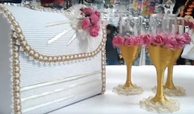 Urnas utilizadas para las "lluvias de sobres".