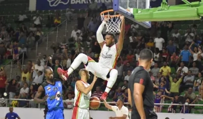 Espectacular actuación de los Titanes.