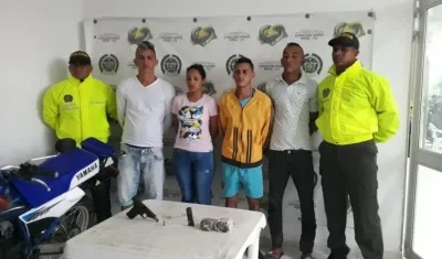 Los capturados durante el operativo.