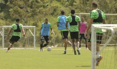 Jugadores de Atlético Nacional, durante un entrenamiento. 