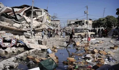 Graves daños materiales causó el terremoto. 