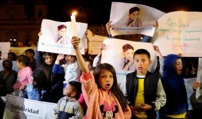 En la Plaza de Bolívar, en Bogotá, los niños realizaron un plantón para exigir la liberación de Cristo José.