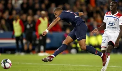 Kylian Mbappe anotó en cuatro oportunidades. 