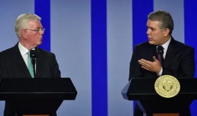 El enviado especial de la UE para el proceso de paz, Eamon Gilmore, y el Presidente Iván Duque.