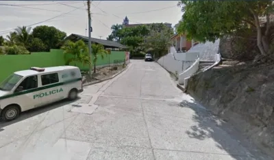 La menor fue llevada por las autoridades al hospital para ser valorada.