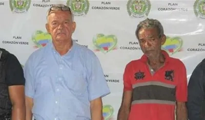 El líder espiritual Manuel Salvador Ibarra y el conductor Jaime Gutiérrez Ospino.