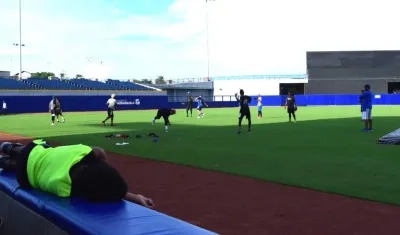 Jugadores de la Selección Colombia en pleno entrenamiento.