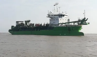 La reciente draga en el mantenimiento del canal,