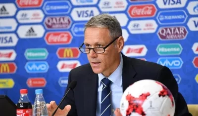 Marco Van Basten, director de desarrollo de la FIFA.