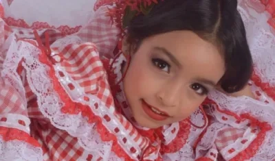 Nathalie Marie Barros Henao candidata preinfantil al Reinado Intercolegial de la Cumbia.