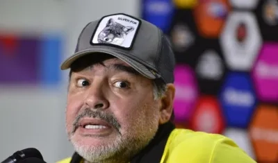 Diego Maradona, técnico de los Dorados de México.