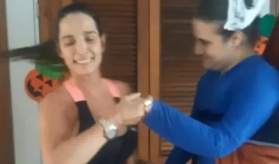 La actriz Luly Bossa y su hijo Ángelo.