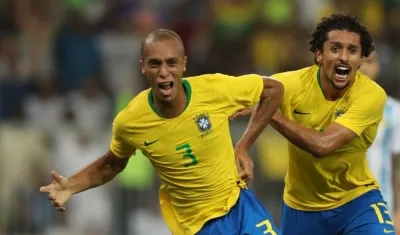 Miranda celebra su anotación. 