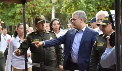 El Presidente Duque y el Director de la Policía, al término del Consejo de Seguridad en Soledad.