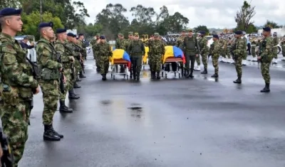 Despedidos con calle de honor Héroes del EJC 2166 