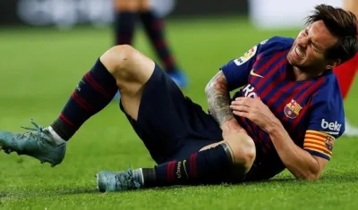 Lionel Messi, delantero argentino, lesionado. 